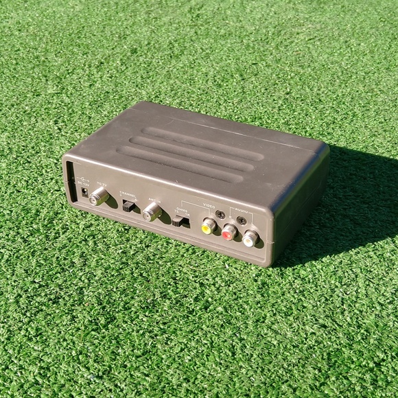 Jensen Networking Jensen Rf Modulator Audio Video Converter Recoton Model Dvd647no Power